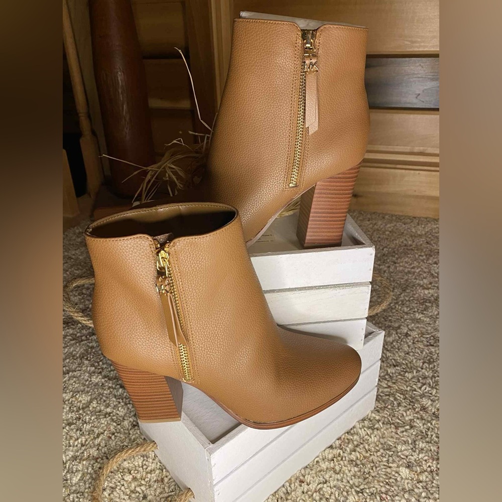Michael Kors Boots